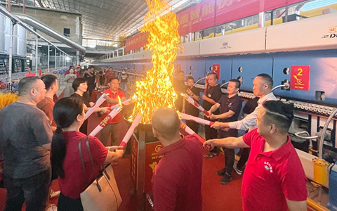 逐“智”前行｜辰兴陶瓷高端智能仿古砖整线成功点火